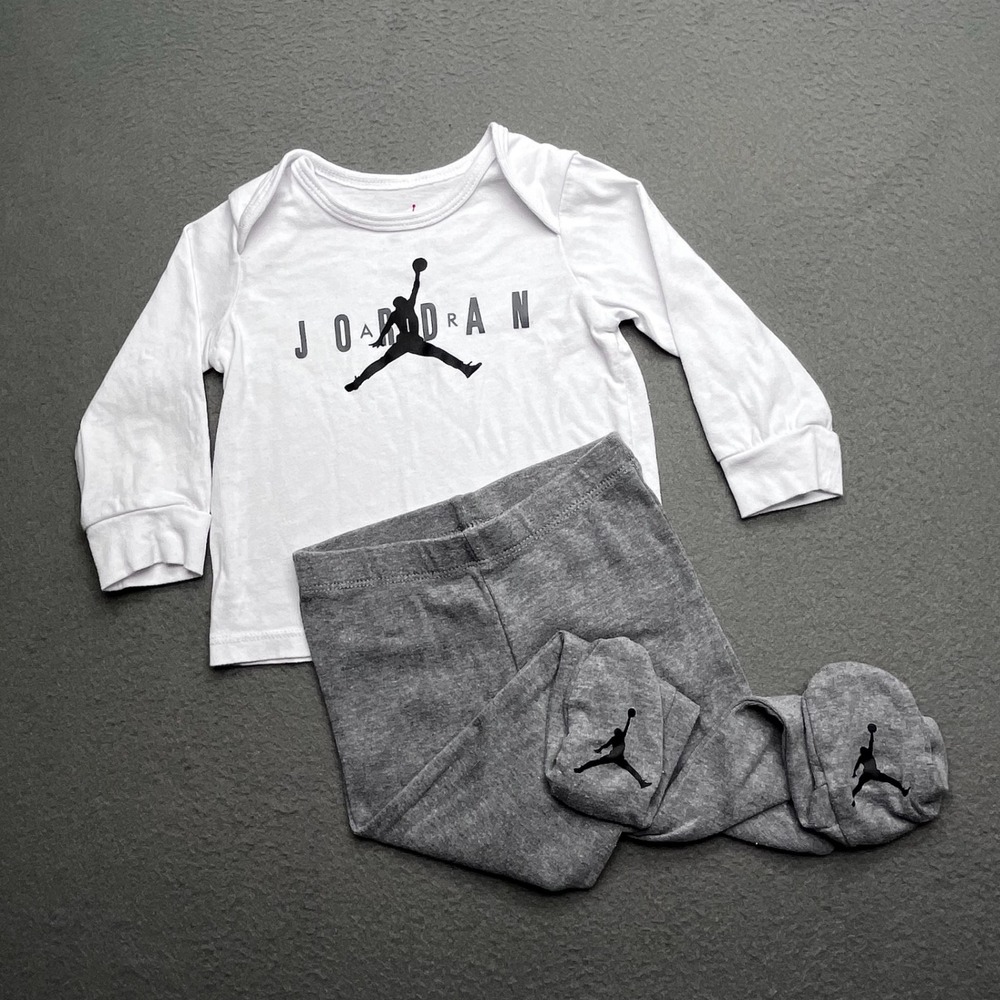 Jordan Baby 2 Piece Set Cotton Blend 9M Athletic Jumpman White Grey